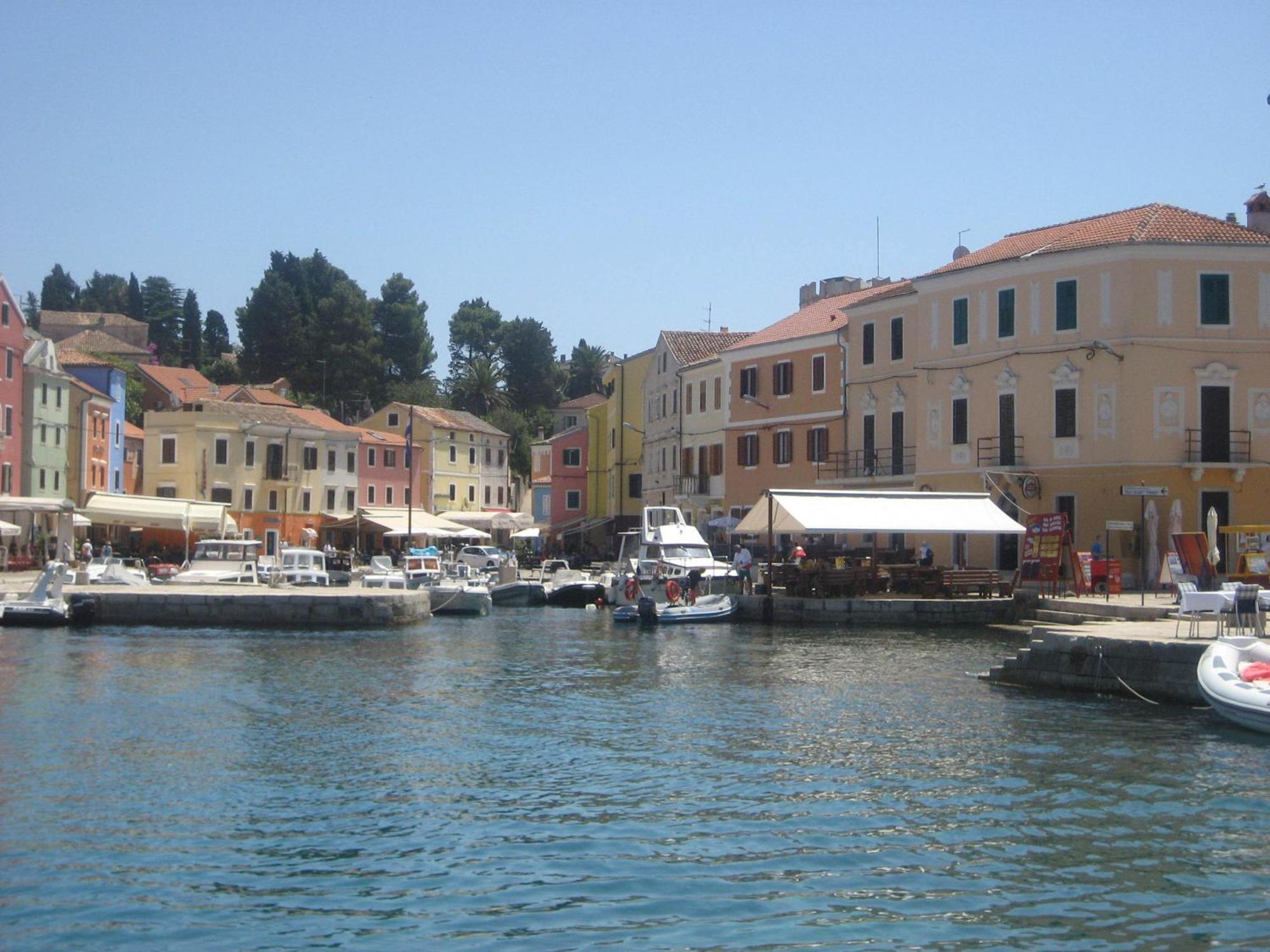 Apartments Veli Lošinj Exteriör bild