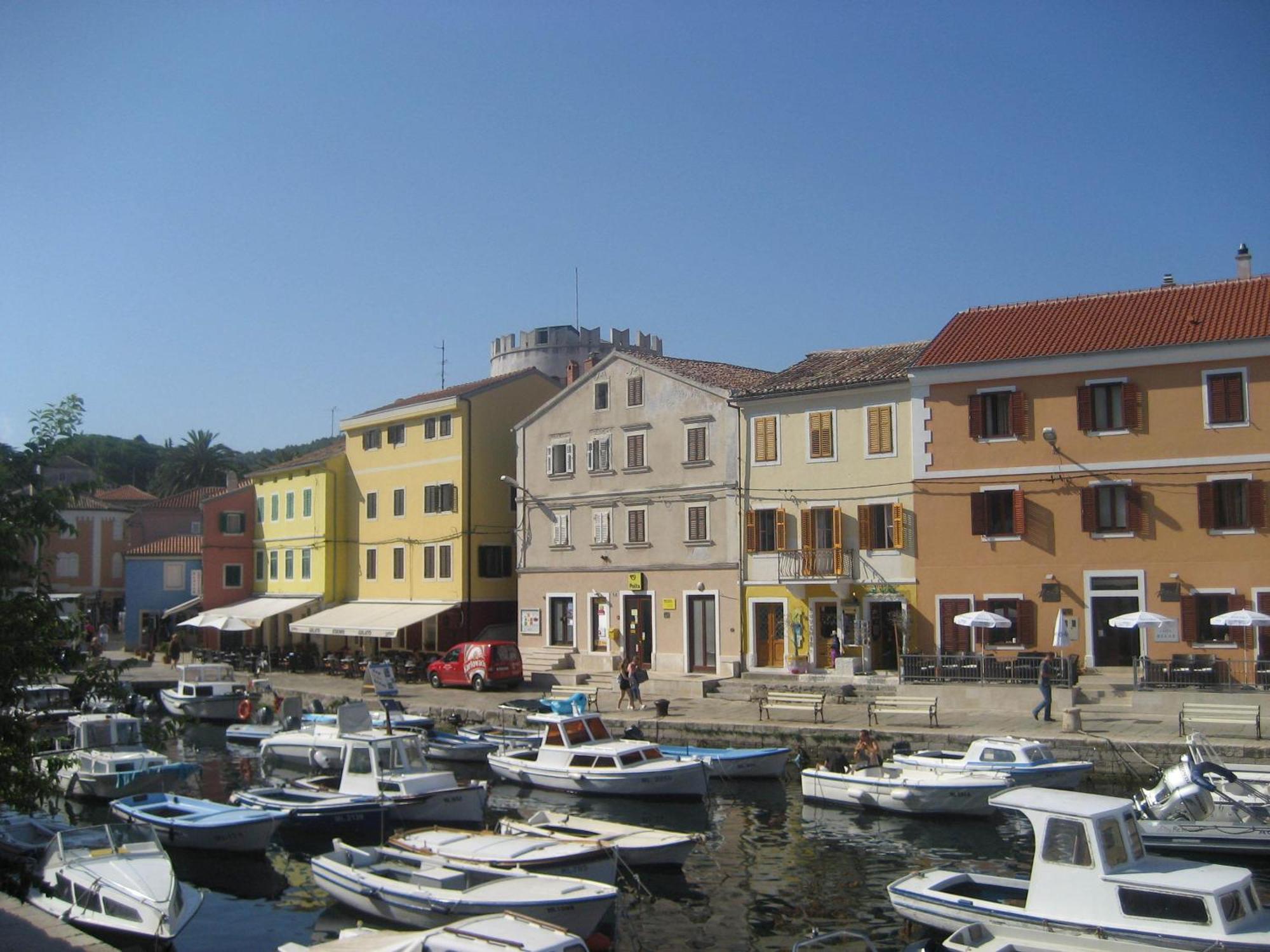 Apartments Veli Lošinj Exteriör bild